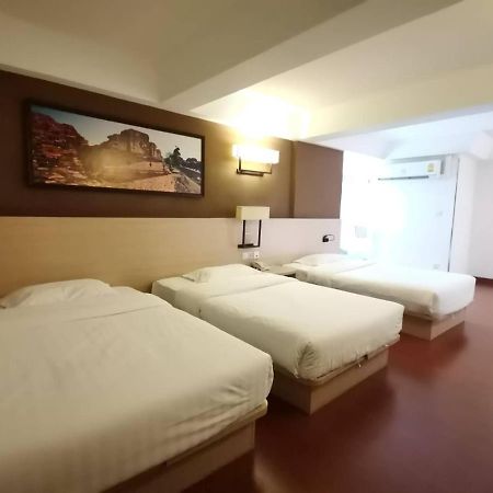 Chiang Roi 7 Days Inn Chiang Mai Extérieur photo