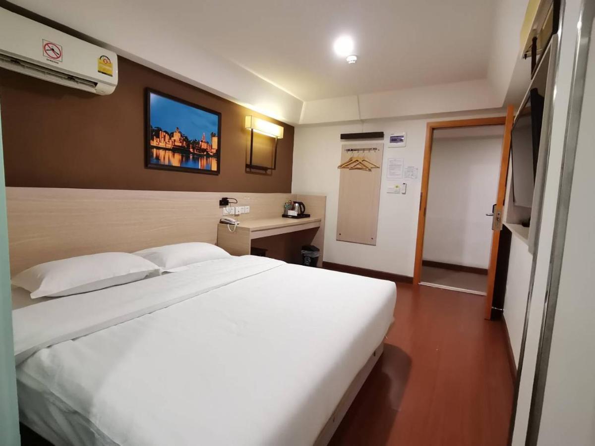 Chiang Roi 7 Days Inn Chiang Mai Extérieur photo