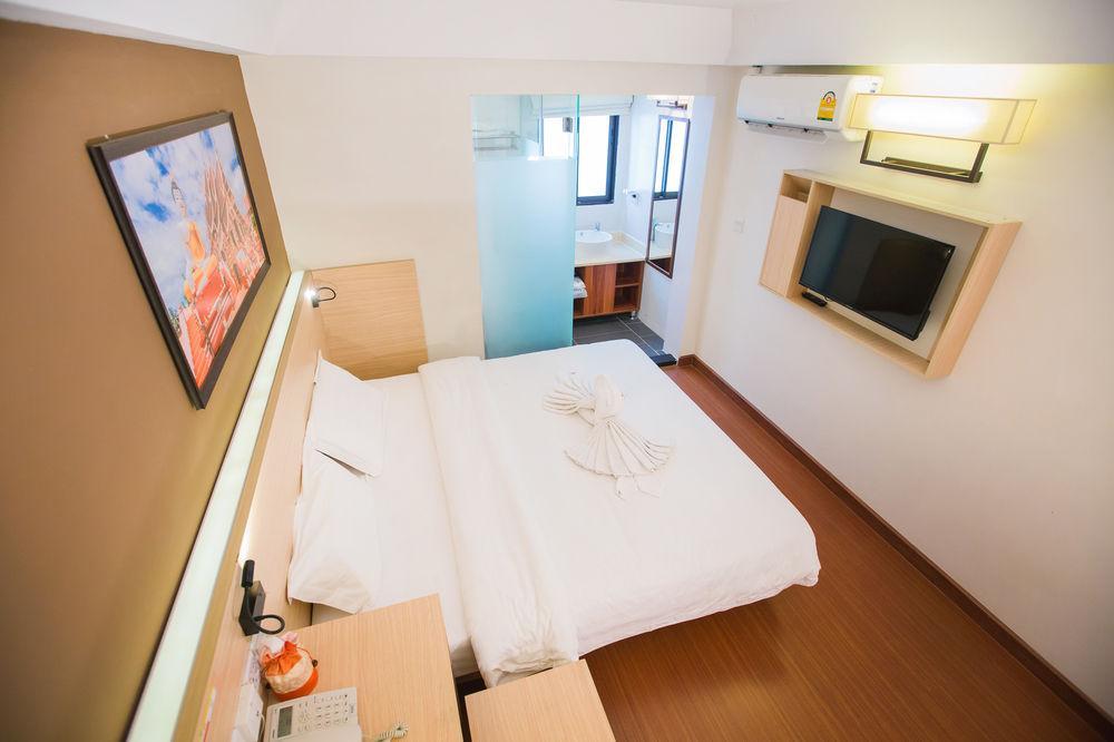 Chiang Roi 7 Days Inn Chiang Mai Extérieur photo
