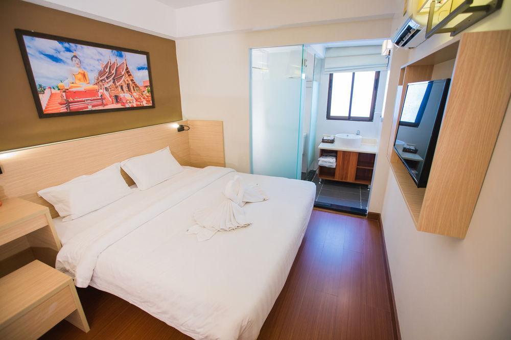 Chiang Roi 7 Days Inn Chiang Mai Extérieur photo