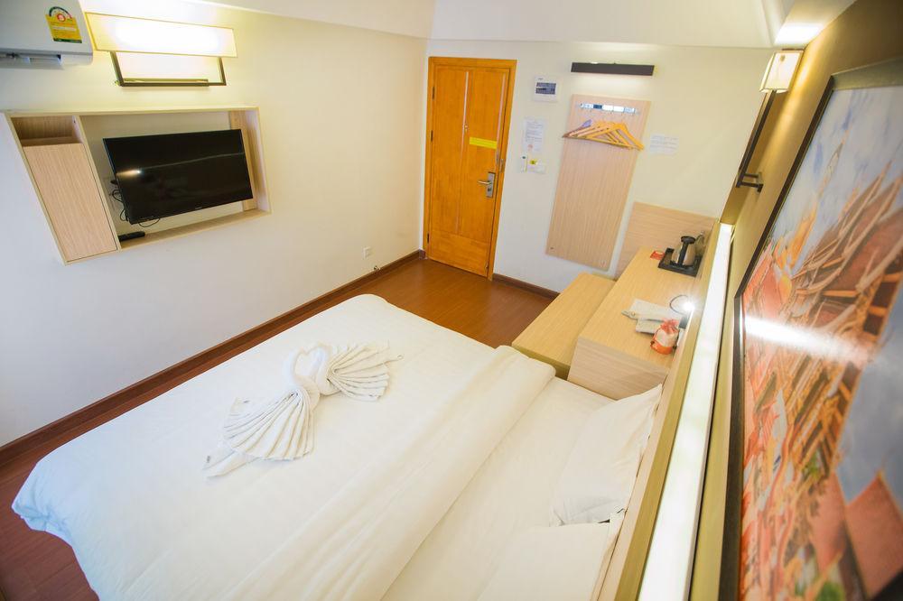 Chiang Roi 7 Days Inn Chiang Mai Extérieur photo
