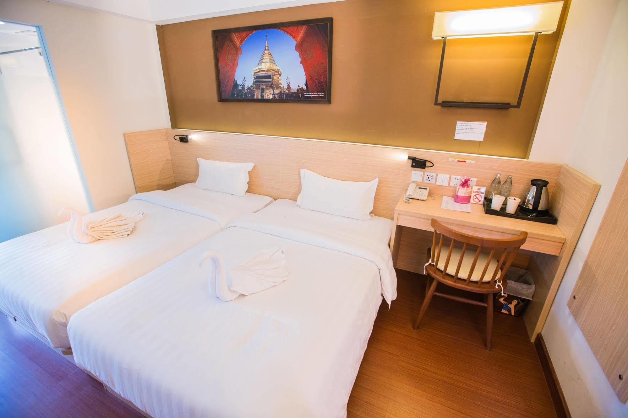 Chiang Roi 7 Days Inn Chiang Mai Extérieur photo